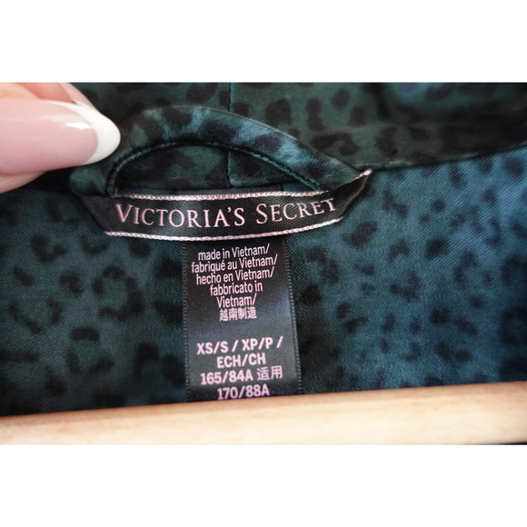 Victoria's Secret Robe Womens XS S Green Leopard Print Lace Satin Kimono Belted - Picture 5 of 10